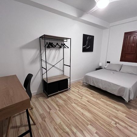Apartamento con patio para 4 en el casco histórico Córdoba Exterior foto